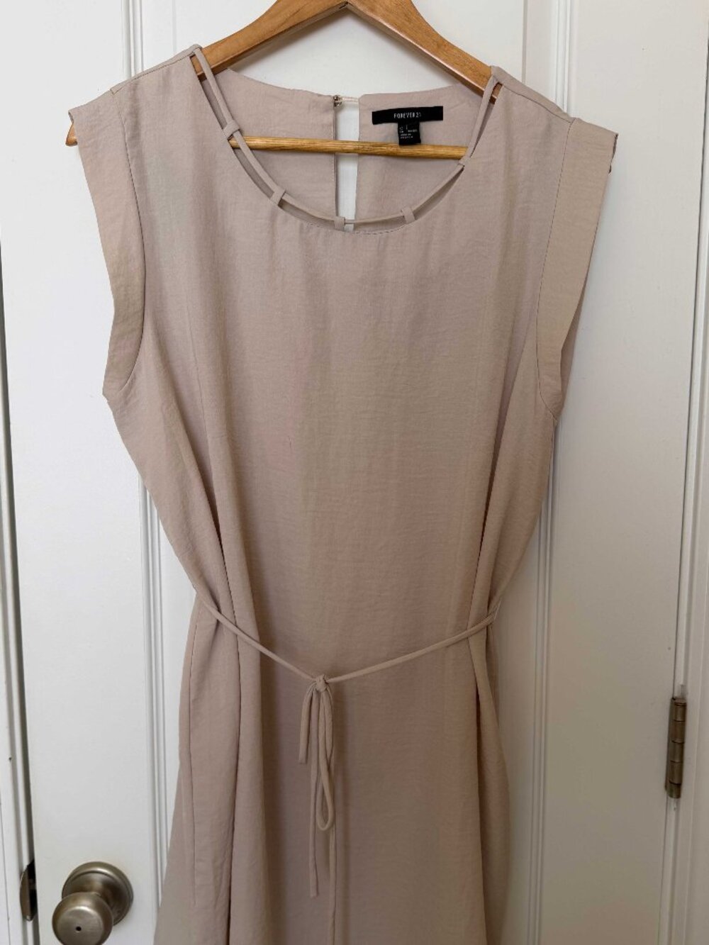 Forever 21 Women's Cream Dress with tie belt